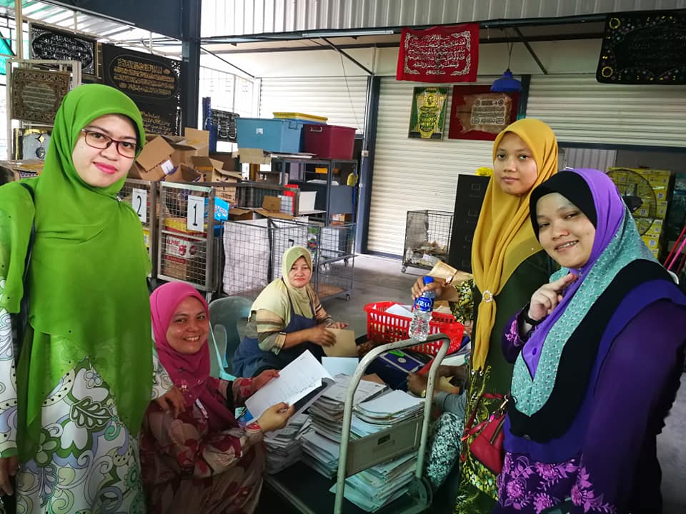 Lawatan ke Pusat Pelupusan Alquran Zee Enterprize