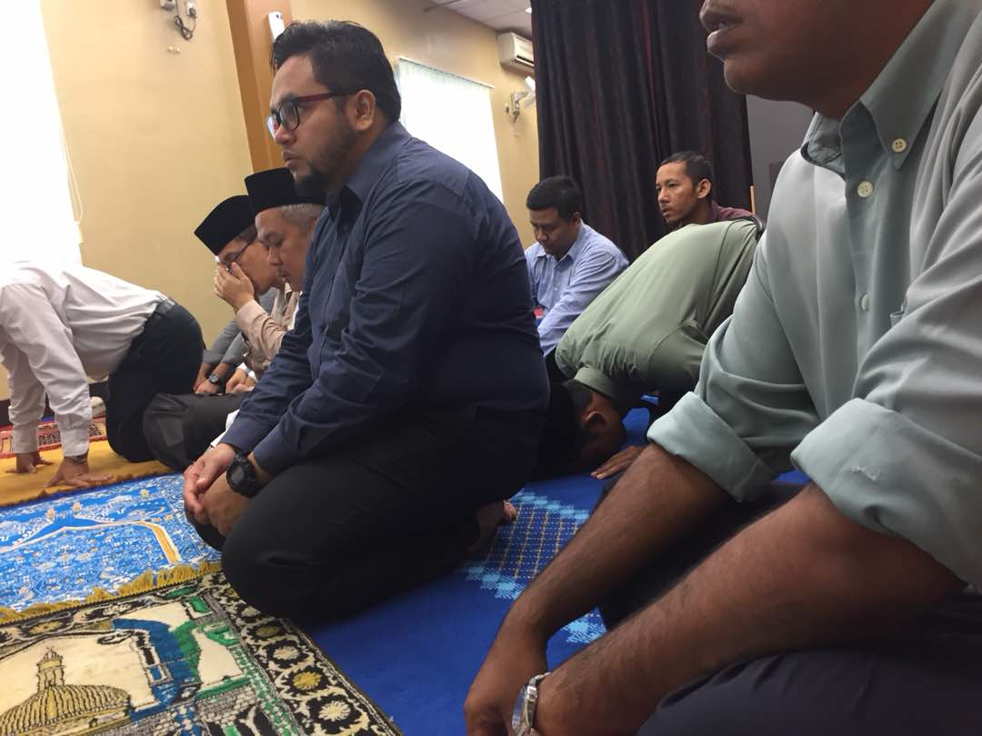 SOLAT HAJAT BAGI MOHON KESEMBUHAN DARIPADA ALLAH UNTUK EN. KHAIRUL ANUAR BIN KEME