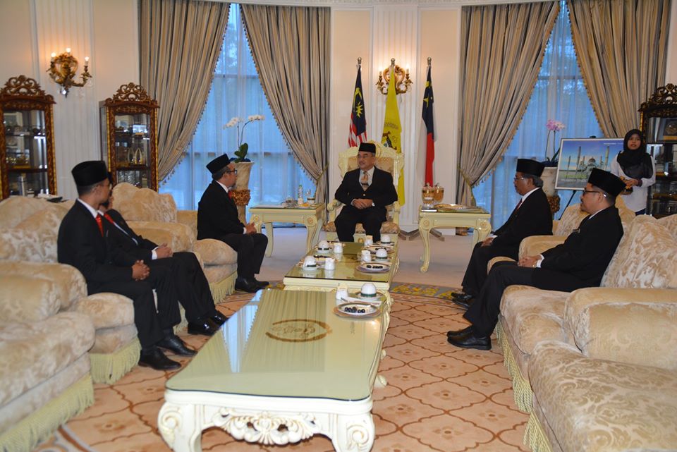 Sesi Kunjung Hormat Tuan Yang Terutama Yang Dipertua Negeri Melaka