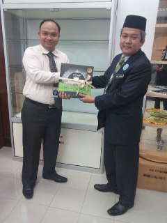 Lawatan Kerja Pegawai-Pegawai Mahkamah Persekutuan Putrajaya Bertujuan Melihat Pengurusan Rekod MSNM