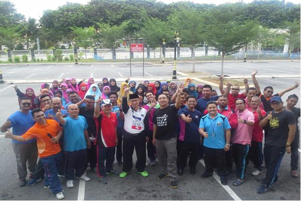 Perhimpunan Bulanan dan Gotong Royong Perdana 2016